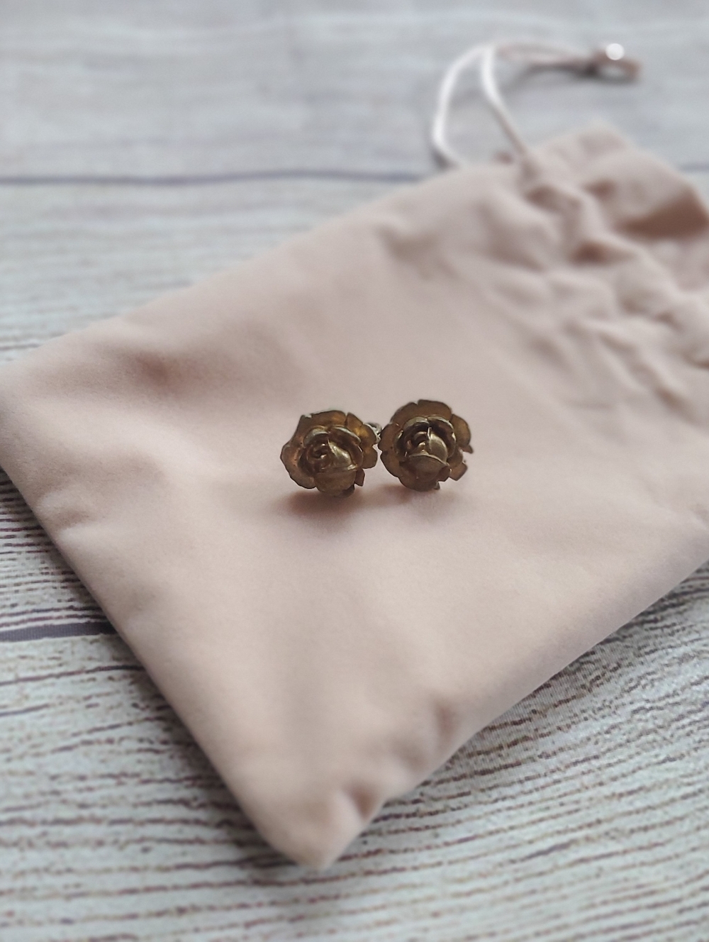 5/$20🌟Vintage Gold Flower Twist-back Earrings